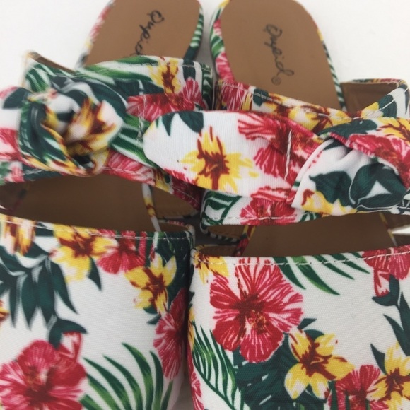 Qupid Floral Sandals. Flats Multi. Sz 8.5. - Picture 3 of 6